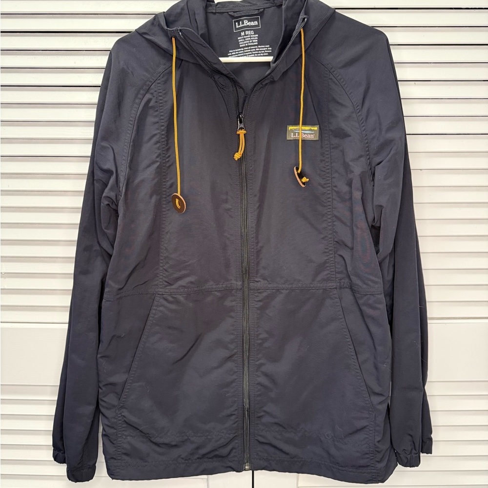 L.L. Bean Men's Mountain Classic Full-Zip Jacket M Black